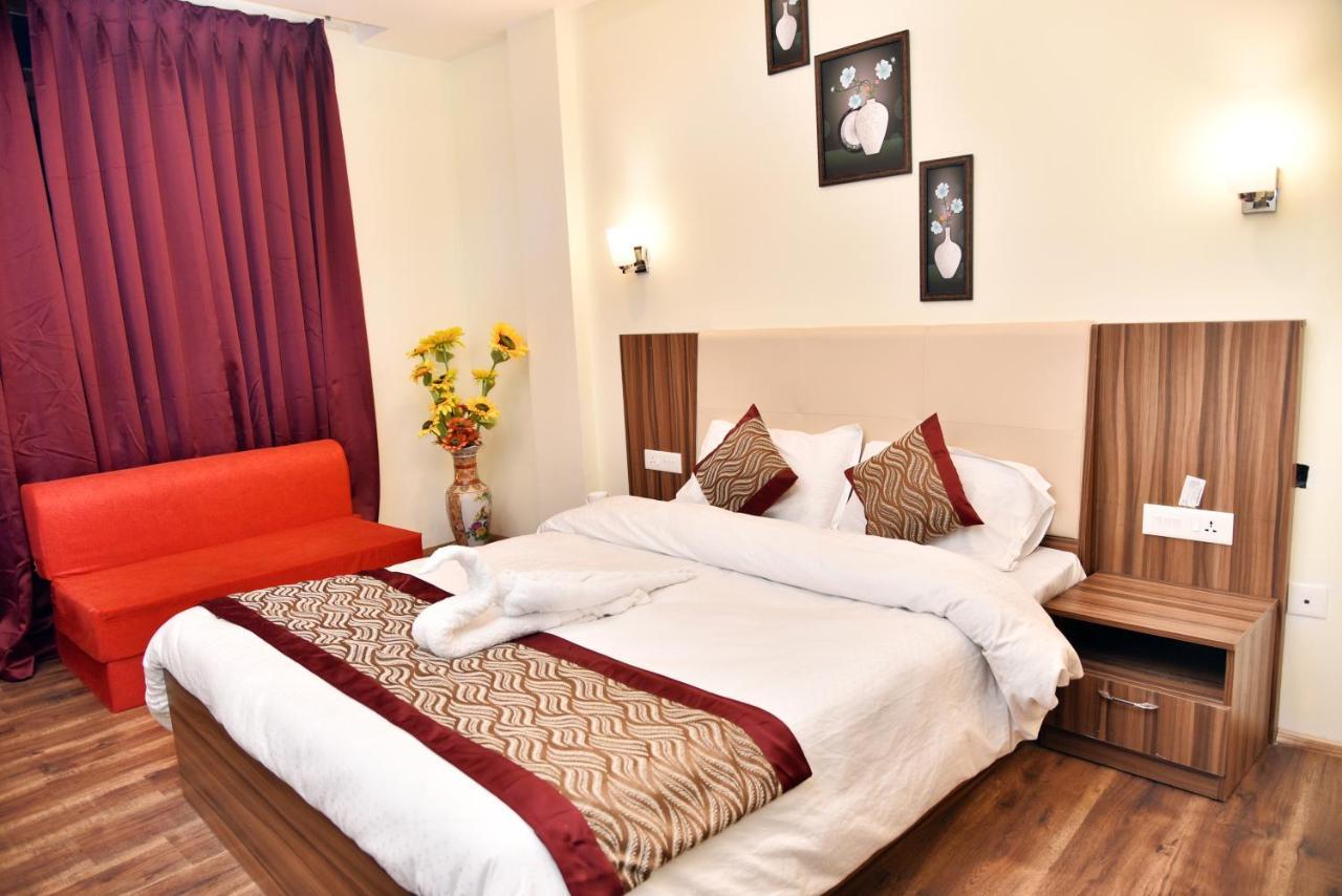 Rufina Palm Bliss Hotel เปลลิง ภายนอก รูปภาพ