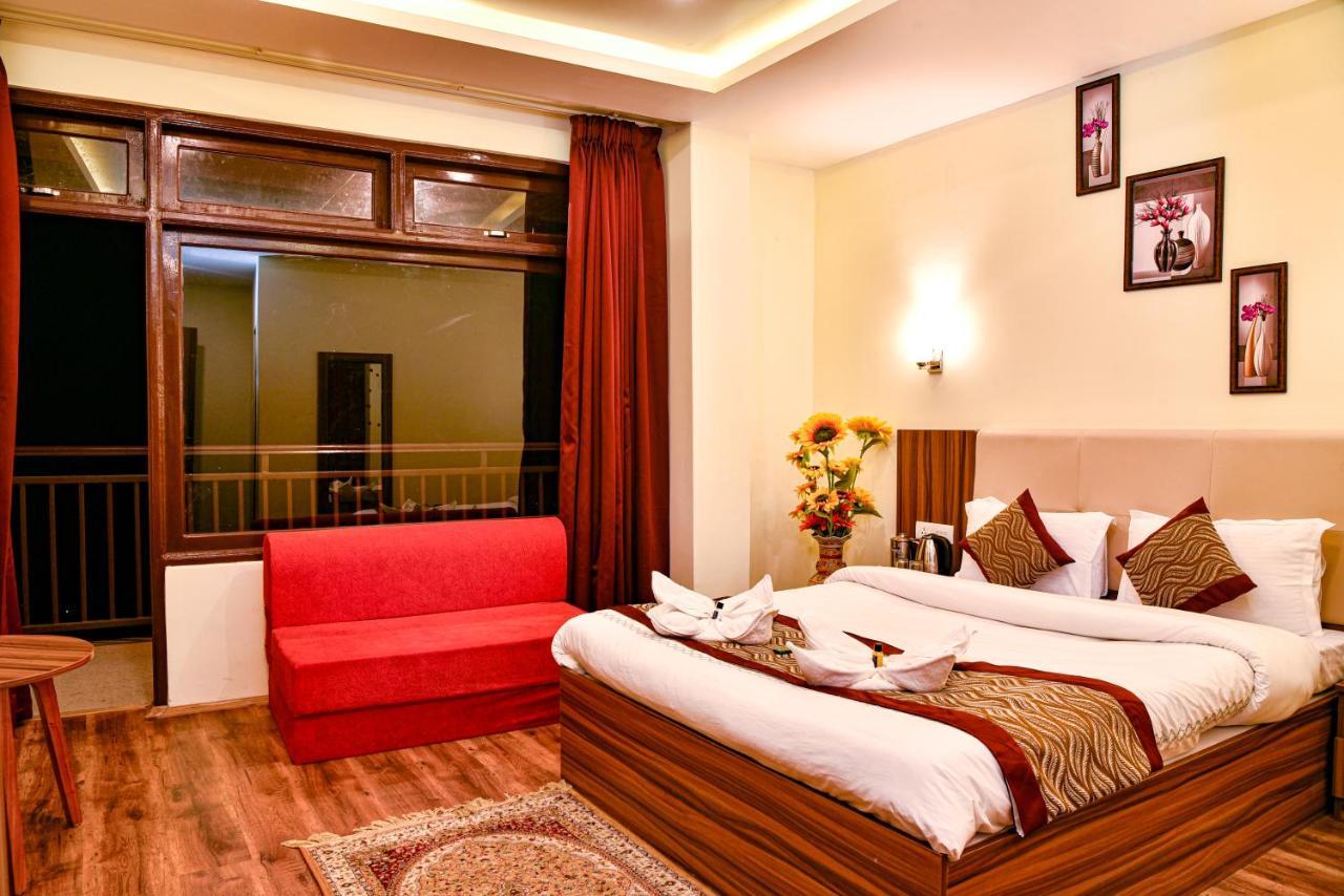Rufina Palm Bliss Hotel เปลลิง ภายนอก รูปภาพ