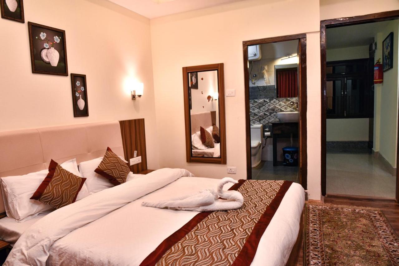 Rufina Palm Bliss Hotel เปลลิง ภายนอก รูปภาพ